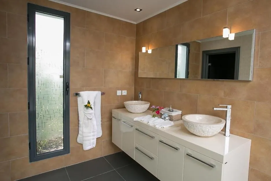 Villa Dolphin Saint Martin Orient Bay 0*,  Sint Maarten