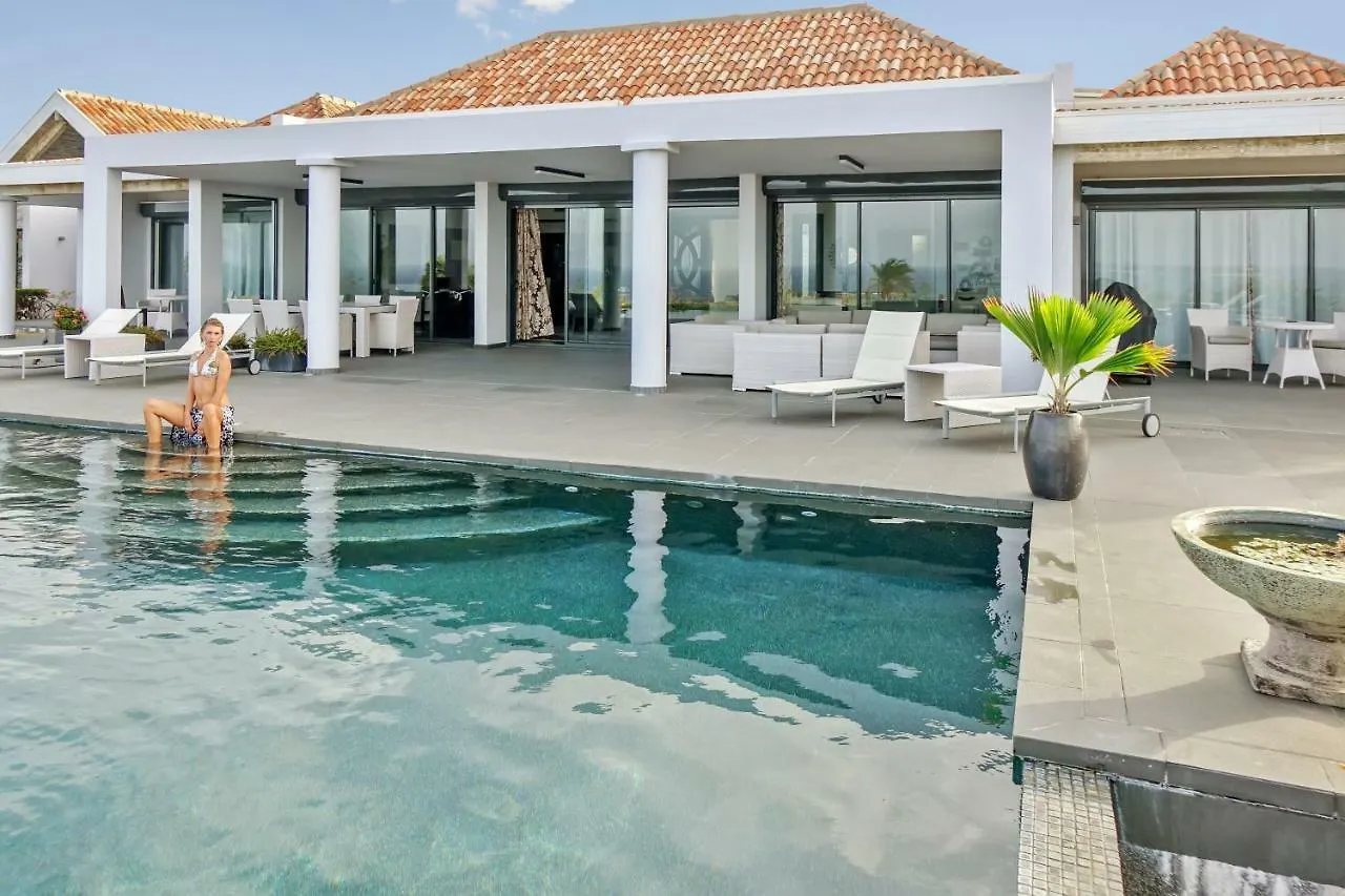 Villa Dolphin Saint Martin Orient Bay